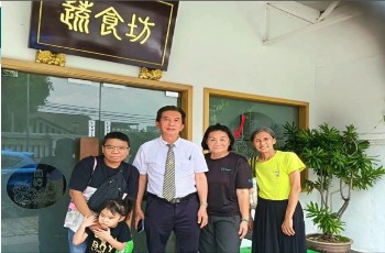/Chứng ngộ của một vị cơ đồng tại cung điện đạo giáo Malaysia